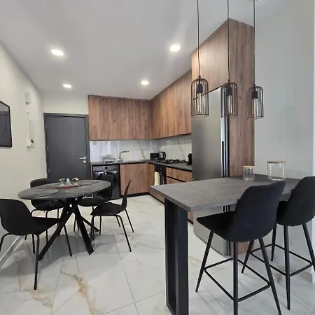 Lazuli Carissa Two Bedroom Ap 304 Apartmán